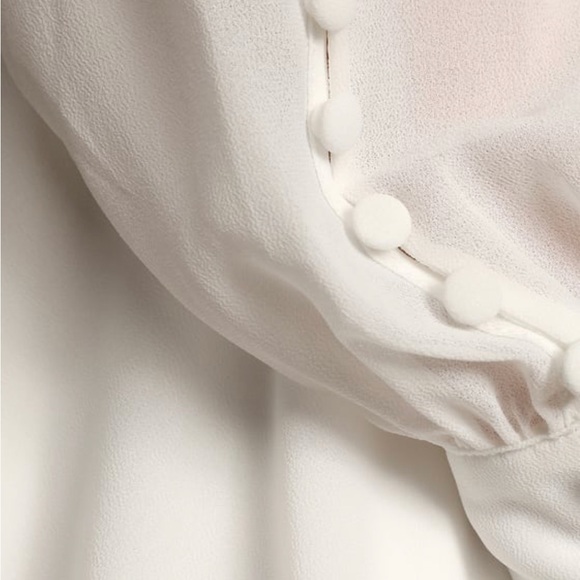 Amazing white sheer wrap dress with bubble sleeve !!! Is stunning - Picture 4 of 5